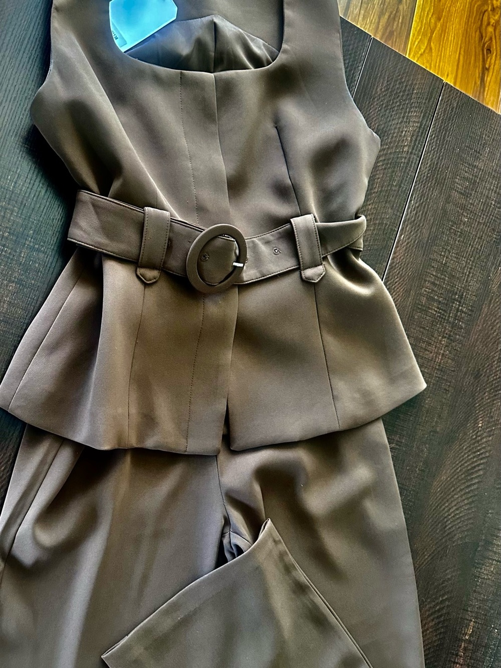 Vogue Vibes Brown Sleeveless Belted Pantsuit with Round Buckle